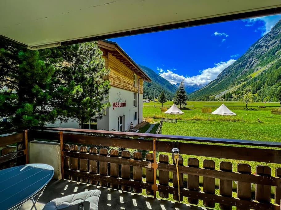 Panorama Apartment For 4 Near Zermatt Täsch Екстериор снимка
